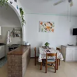 Natali Appartamens Apartamento